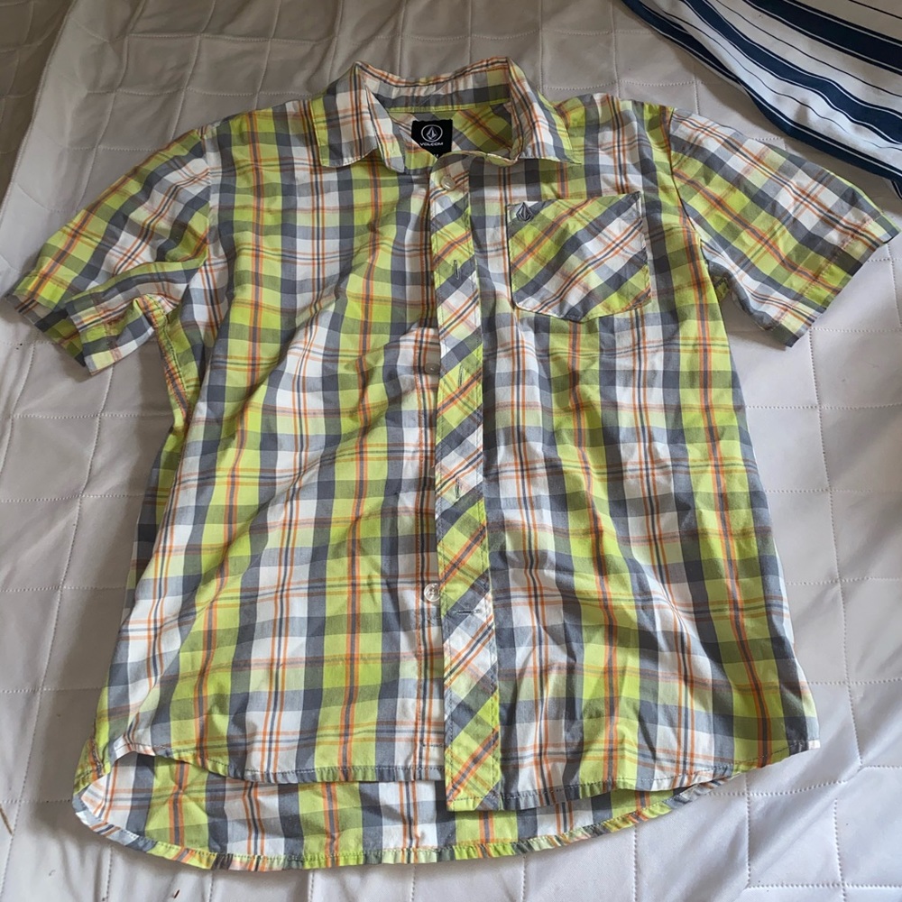 Button down shirt - Picture 1 of 3